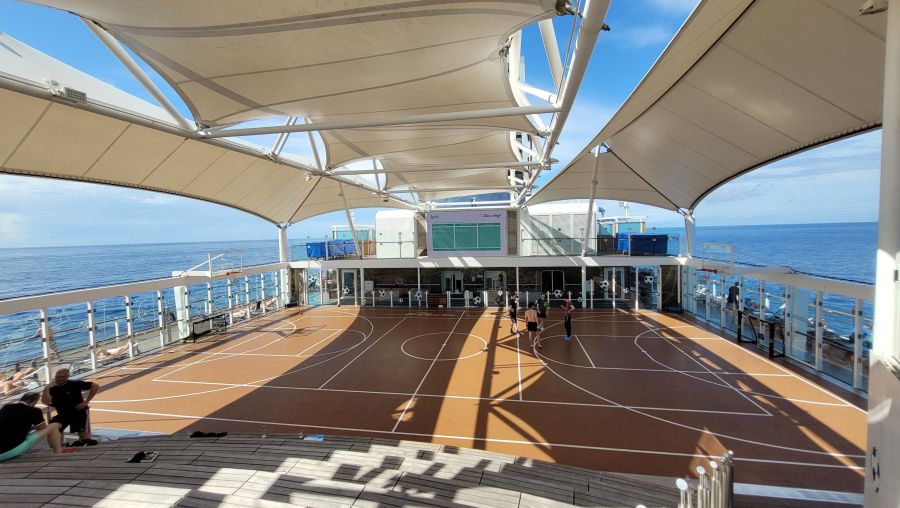 Mein Schiff 6 - Arena / Sportarena